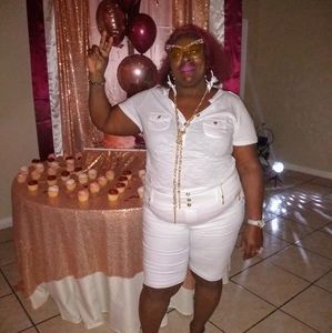 Meet your Posher, Ethel